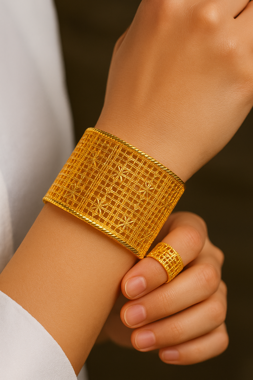 Golden Aura Open Cuff