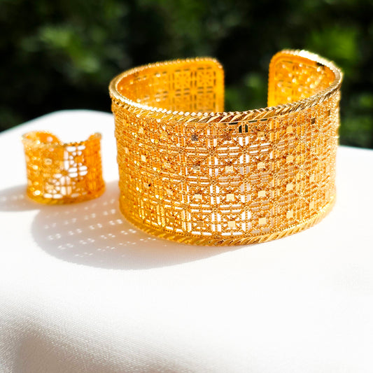 Golden Aura Open Cuff